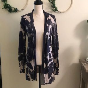 Vera Wang Floral tie cardigan 🌸